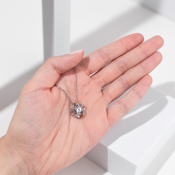 LK_SARA_600x600_V1-1